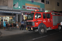  بالصور: إنهيار أجزاء من احد المباني السكنية وسط مدينة يافا دون وقوع إصابات 